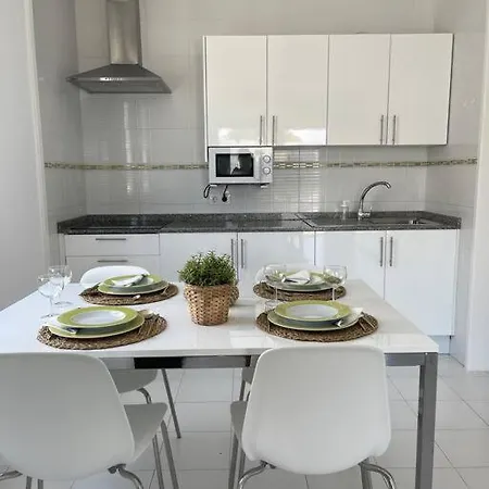 Casa Mesana Nuevo En La Playa Con Aire Acondicionado