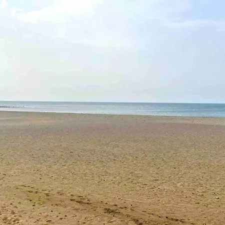 Casa Mesana Nuevo En La Playa Con Aire Acondicionado *