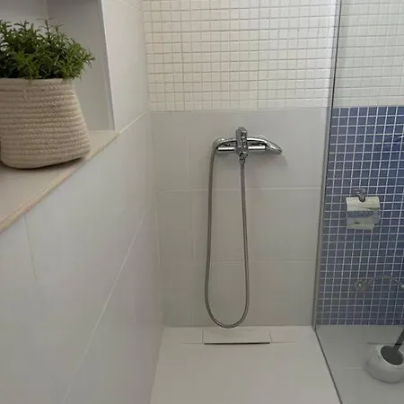 Casa Mesana Nuevo En La Playa Con Aire Acondicionado